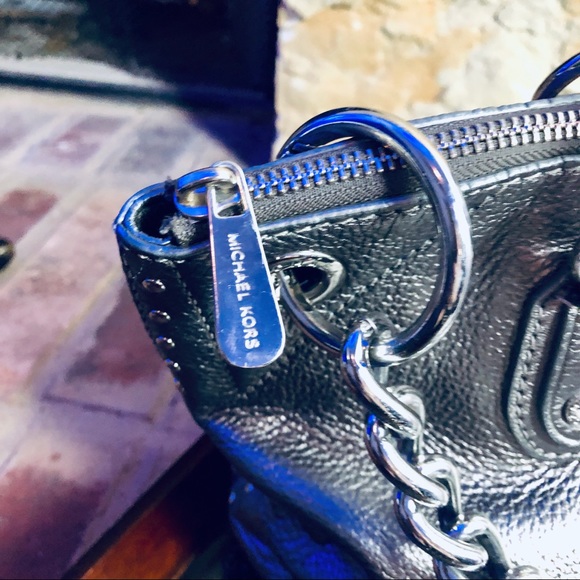 SOLD -  Michael Kors Metallic Silver Tote - EUC - Picture 2 of 10